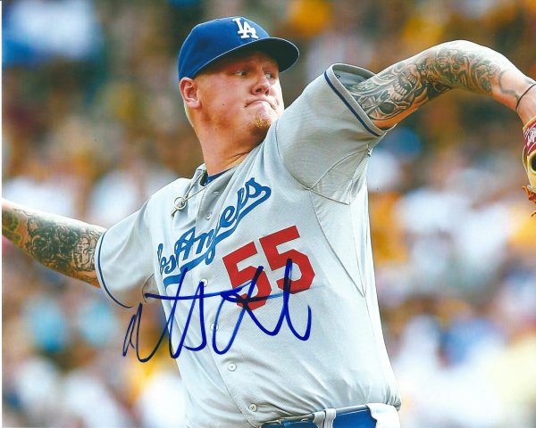 AUTOGRAPHED MAT LATOS 8x10 Los Angeles Dodgers photo