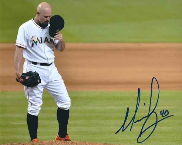 AUTOGRAPHED MIKE DUNN 8X10 Miami Marlins Photo