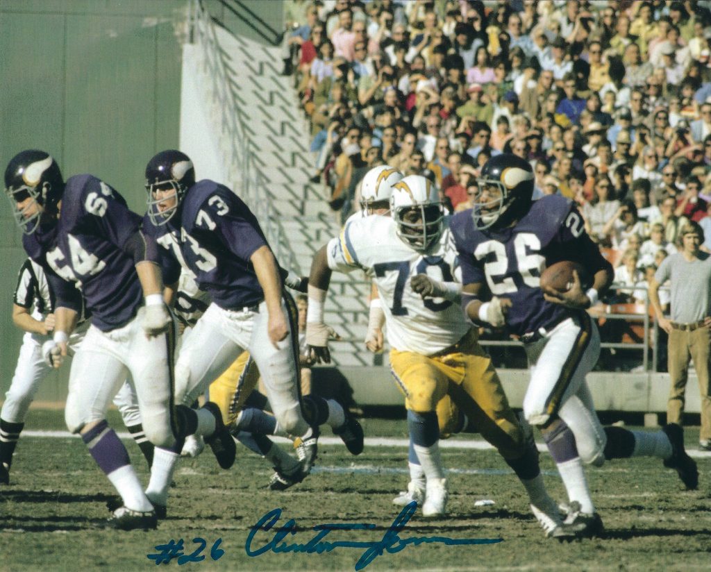 Autographed CLINTON JONES 8X10 Minnesota Vikings Photo - Main Line