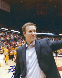Autographed FRED HOILBERG 8x10 Chicago Bulls Photo