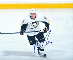 Autographed BEAU BENNETT 8x10 Pittsburgh Penguins Photo