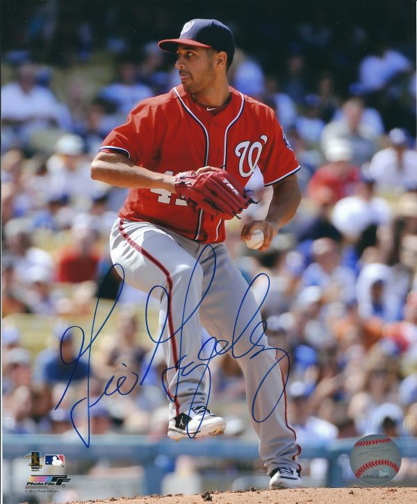 Autographed GIO GONZALEZ 8X10 Washington Nationals Photo