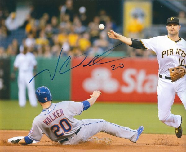 Autographed NEIL WALKER 8X10  Pittsburgh Pirates Photo