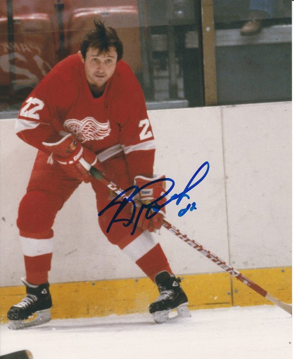 Autographed BRAD PARK 8X10 Detroit Red Wings Photo