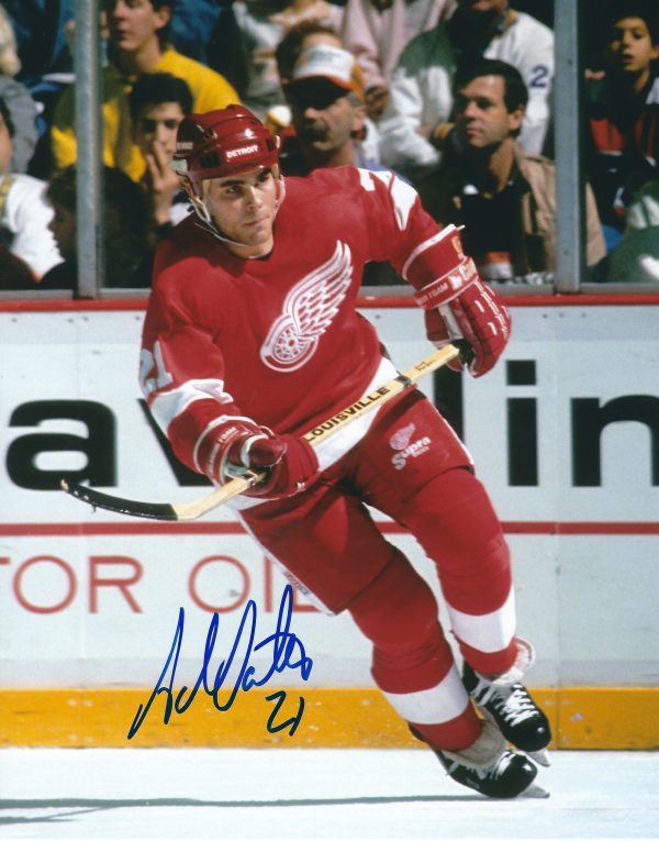 Autographed ADAM OATES 8x10 Detroit Red Wings Photo