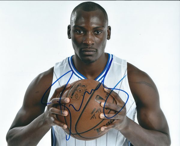 Autographed BISMACK BIYOMBO 8X10 Orlando Magic Photo