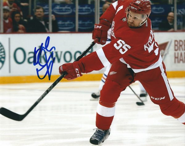 Autographed NIKLAS KRONWALL 8X10 Detroit Red Wings Photo