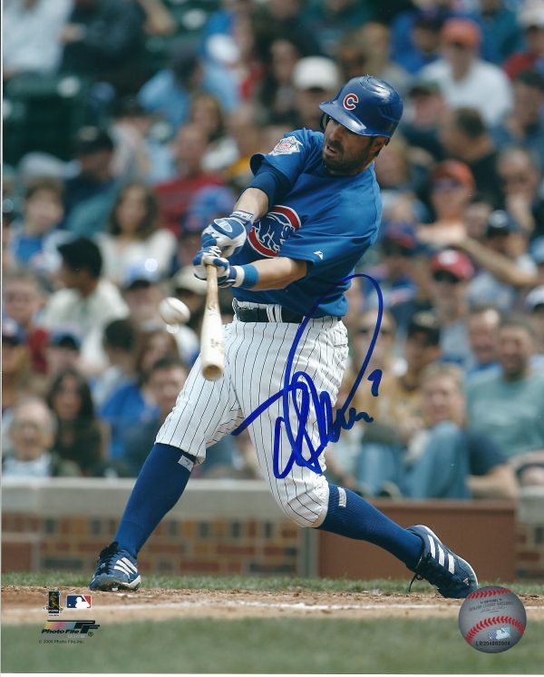 AUTOGRAPHED TODD WALKER 8X10 Chicago Cubs Photo