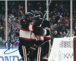 Autographed KRIS VERSTEEG  8X10 Chicago Blackhawks Photo