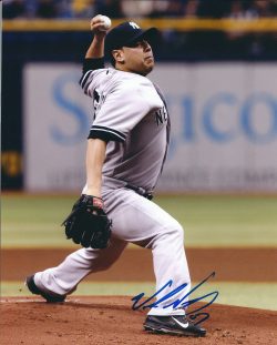 AUTOGRAPHED VIDAL NUNO 8X10 NEW YORK YANKEES photo