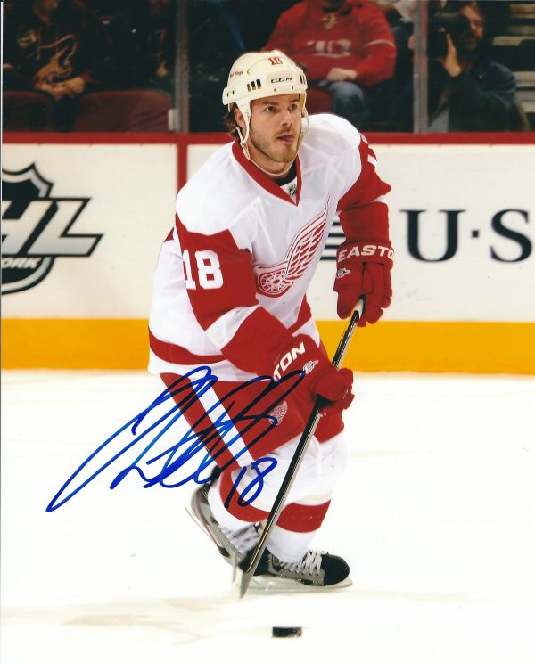 Autographed IAN WHITE 8X10 Detroit Red Wings Photo