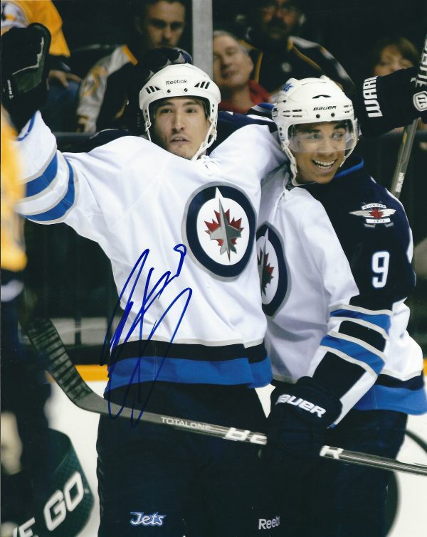 Autographed EVANDER KANE  8X10 Winnipeg Jets Photo