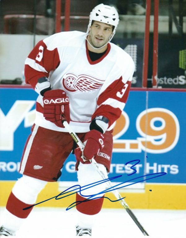 Autographed ANDREAS LILJA 8X10 Detroit Red Wings Photo