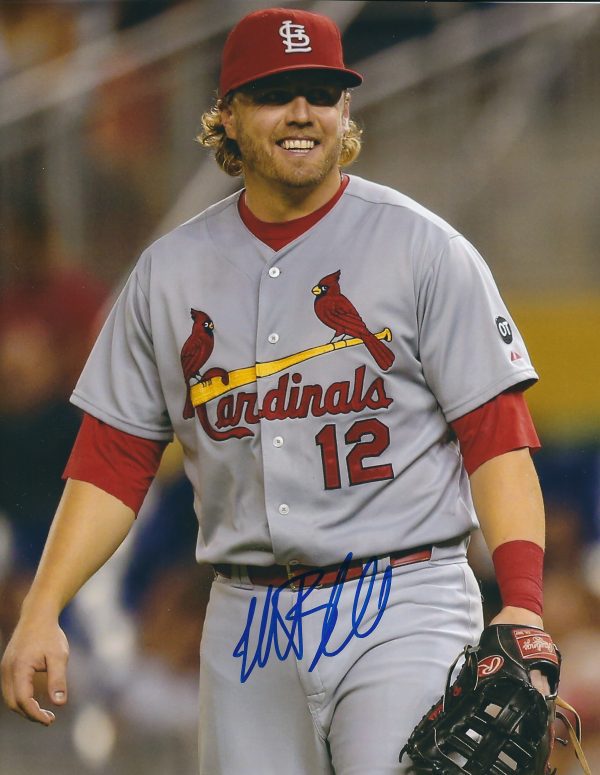 AUTOGRAPHED MARK REYNOLDS 8X10 St. Louis Cardinals photo