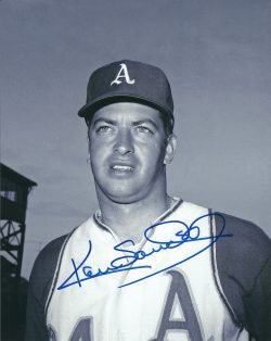 AUTOGRAPHED KEN SANDERS 8X10 Oakland A's Photo