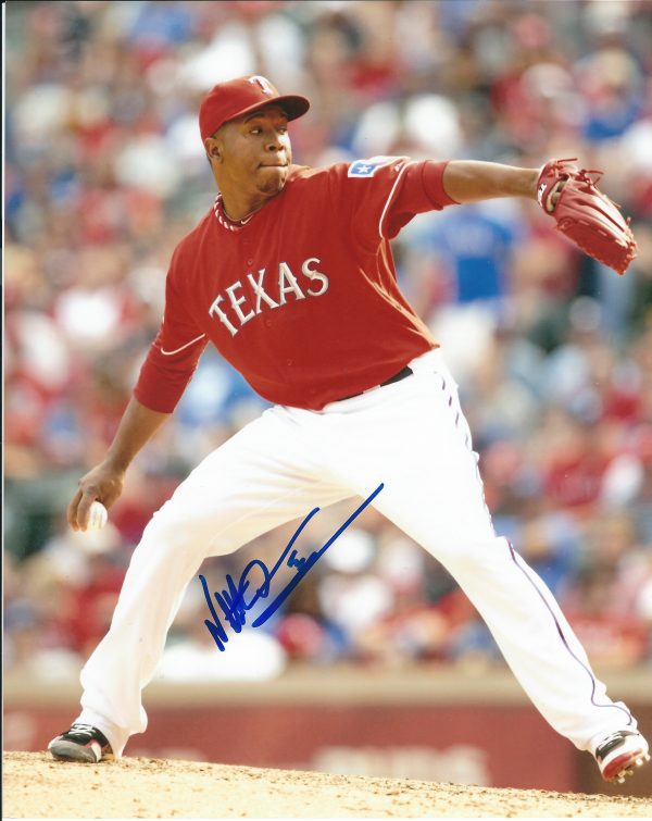 AUTOGRAPHED NEFTALI FELIZ 8X10 Texas Rangers Photo
