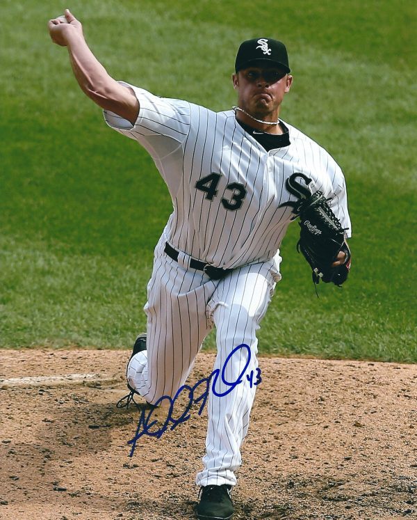 AUTOGRAPHED ADDISON REED  8X10 Chicago White Sox Photo