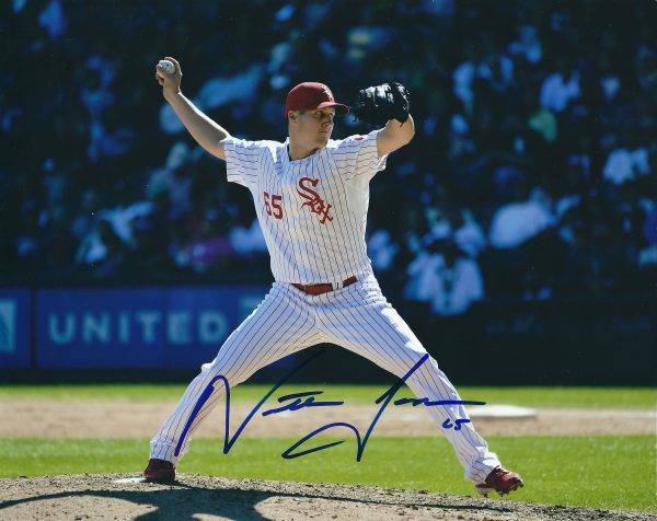 AUTOGRAPHED NATE JONES  8X10 Chicago White Sox Photo