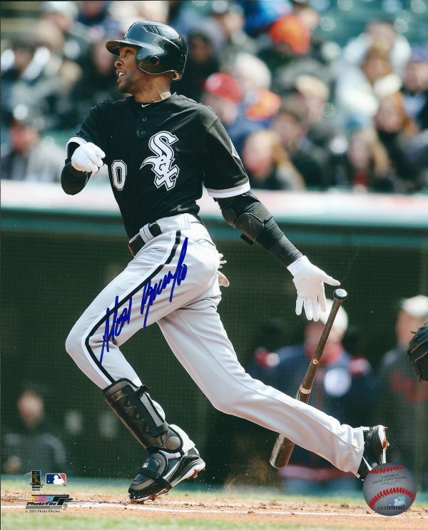 AUTOGRAPHED  ALEXEI RAMIREZ 8X10 Chicago White Sox Photo