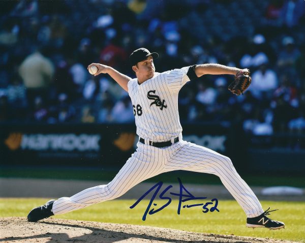 AUTOGRAPHED JAKE PETRICKA  8X10 Chicago White Sox Photo