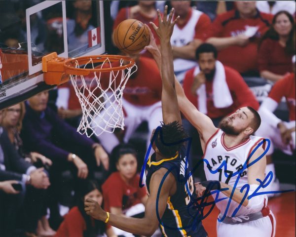 Autographed JONAS VALANCIUNAS 8x10 Toronto Raptors photo