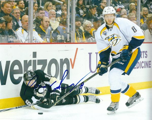 Autographed PETTER GRANBERG 8X10 Nashville Predators photo