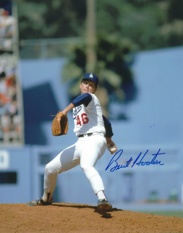 AUTOGRAPHED BURT HOOTON  8x10 Los Angeles Dodgers photo