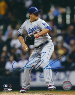 AUTOGRAPHED JAVY GUERRA 8x10 Los Angeles Dodgers photo