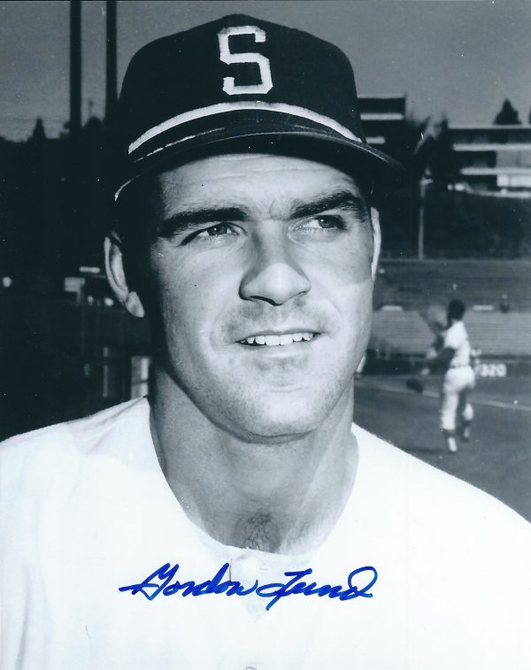 Autographed GORDON LUND 8x10 Seattle Pilots Photo