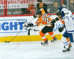 Autographed NICK COUSINS 8X10 Philadelphia Flyers Photo