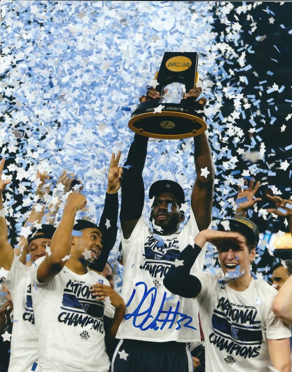 Autographed DANIEL OCHEFU 8x10 Villanova Wildcats Photo