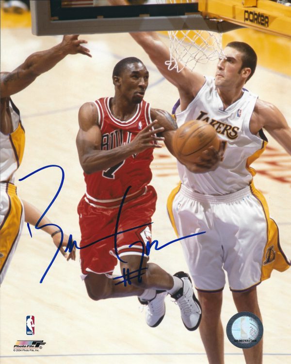 Autographed  BEN GORDON 8X10 Chicago Bulls Photo