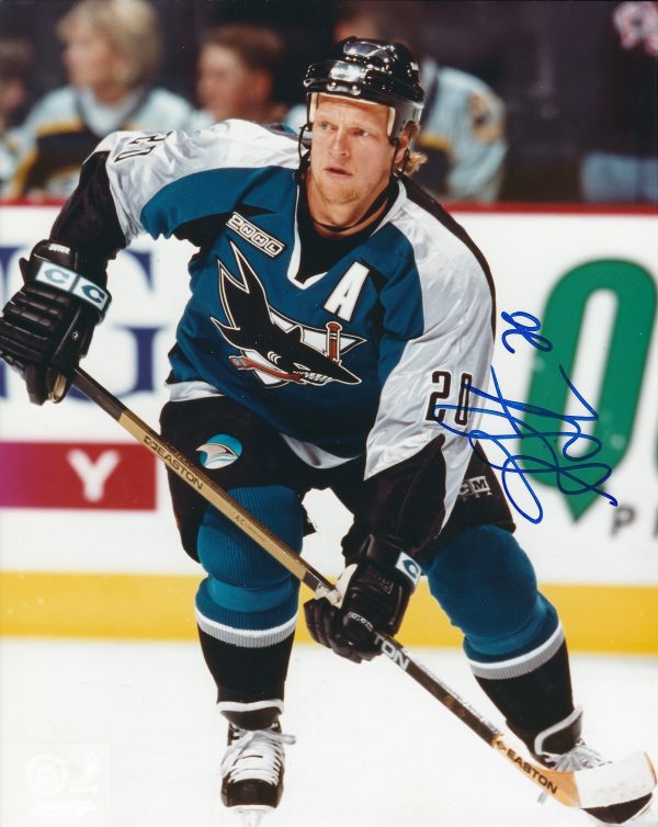 Autographed GARY SUTER 8X10 San Jose Sharks photo