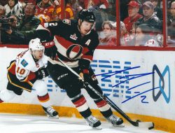 Autographed DION PHANEUF 8X10 Ottawa Senators photo
