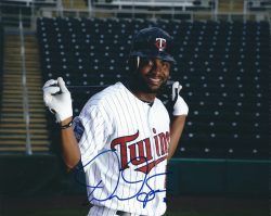 AUTOGRAPHED DENARD SPAN 8x10 Minnesota Twins photo