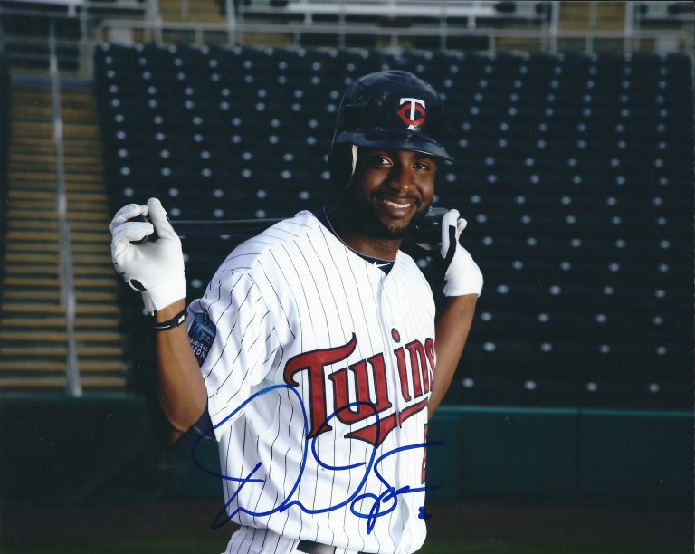 AUTOGRAPHED DENARD SPAN 8x10 Minnesota Twins photo Main Line Autographs