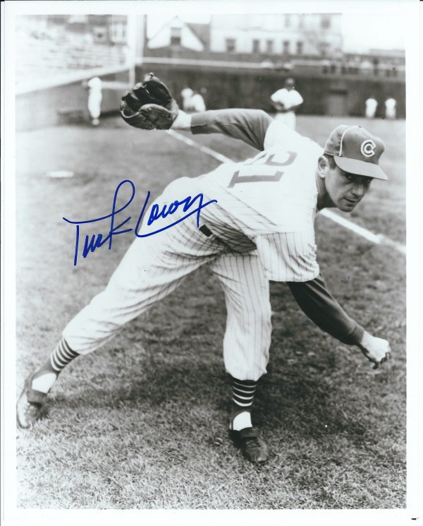 AUTOGRAPHED TURK LOWN 8X10 Chicago Cubs Photo