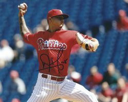 AUTOGRAPHED VINCENT VELASQUEZ 8X10 Philadelphia Phillies Photo