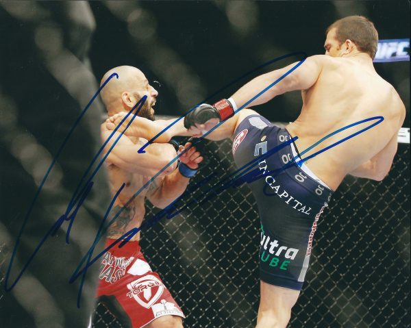 Autographed Luke Rockhold UFC MMA 8x10 Photo w/ COA
