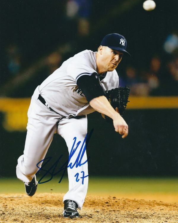 AUTOGRAPHED SHAWN KELLEY 8X10 NEW YORK YANKEES photo