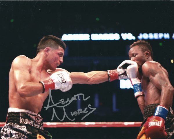 Autographed ABNER MARES 8X10 Boxing photo