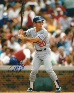 AUTOGRAPHED PHIL GARNER 8x10 Los Angeles Dodgers photo