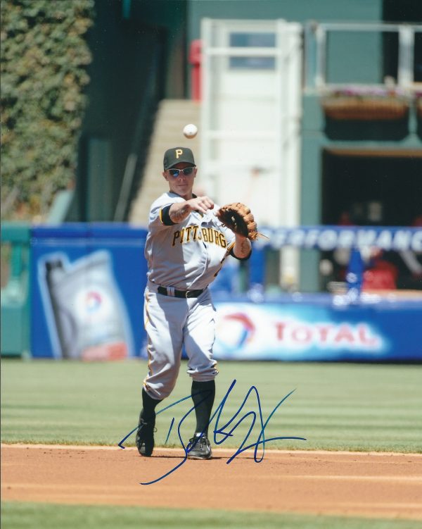 Autographed BRANDON INGE 8X10 Photo Pittsburgh Pirates