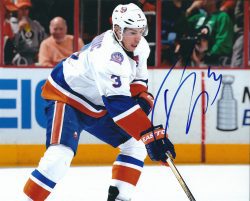 Autographed TRAVIS HAMONIC 8X10 New York Islanders Photo