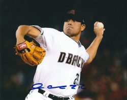 Autographed JORGE DE LA ROSA 8X10 Arizona Diamondbacks Photo