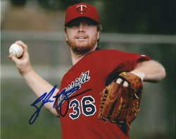 AUTOGRAPHED BLAINE BOYER 8X10 Minnesota Twins photo