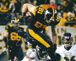 Autographed JESSE JAMES 8X10 Pittsburgh Steelers Photo