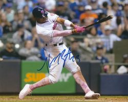 AUTOGRAPHED  KEON BROXTON 8X10 Milwaukee Brewers Photo