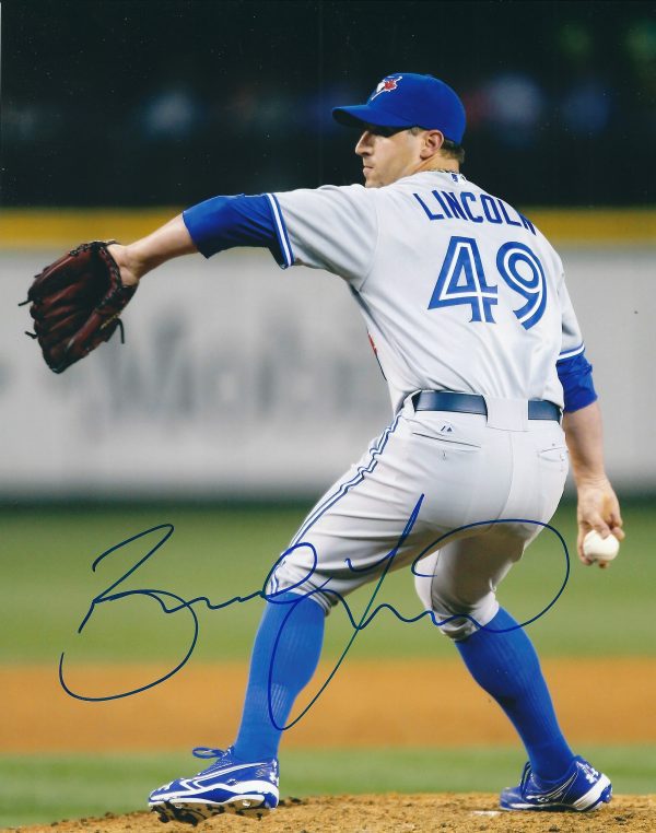 AUTOGRAPHED  BRAD LINCOLN 8X10 Toronto Blue Jays Photo