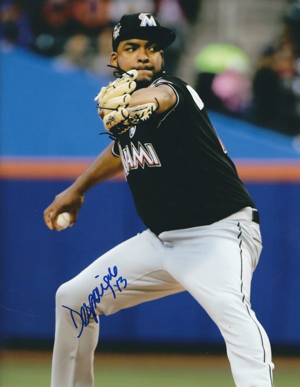 AUTOGRAPHED ODRISAMER DESPAIGNE 8X10 Miami Marlins Photo